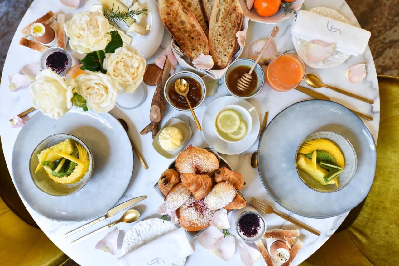 Auberge De Saint-Remy - Restaurant Gastronomique Etoile Fj エクステリア 写真